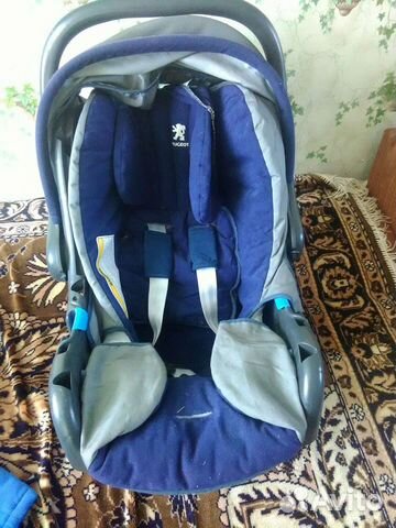 Кресло автомобильное детское до 3-х лет