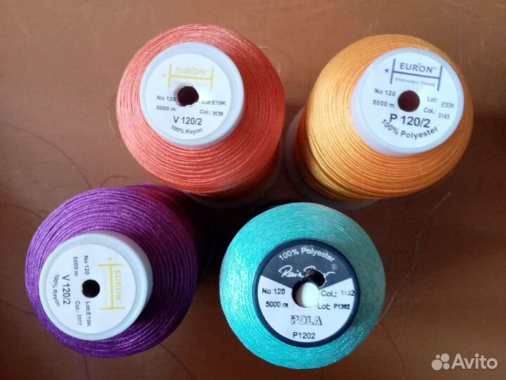 Нитки швейные разного цвета полиэстр