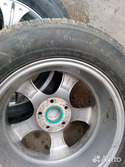 Kumho I'Zen RV Stud KC16 215/60 R16