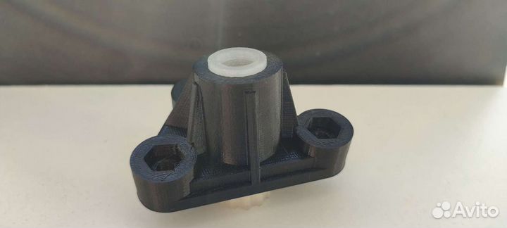 Втулки трапеции дворников Mitsubishi Carisma