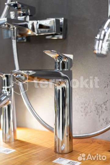 Смеситель для раковины высокий Hansgrohe Logis 190