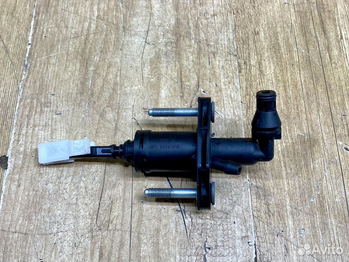 Главный цилиндр сцепления Opel Astra J 2009-2016г