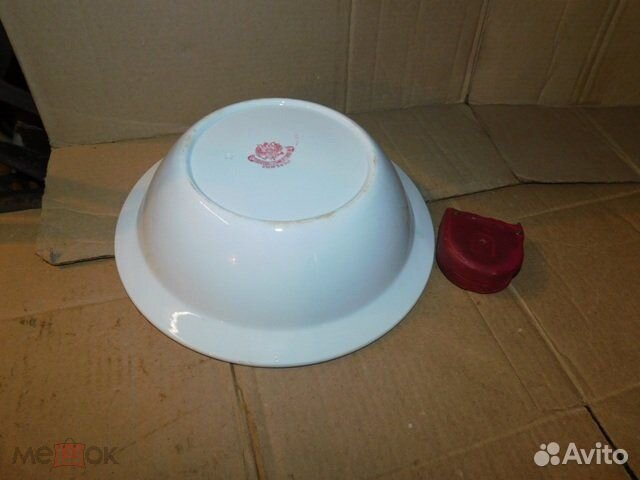 Большое,красивое,глубокое блюдо-салатник ри