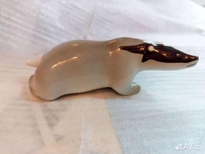 Статуэтки фарфоровые