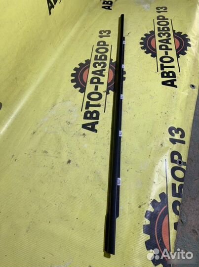 Молдинг стекла задний левый Kia Rio FB 2017-2020