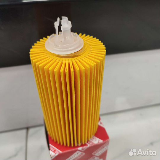 Фильтр масляный Toyota Land Cruiser 200