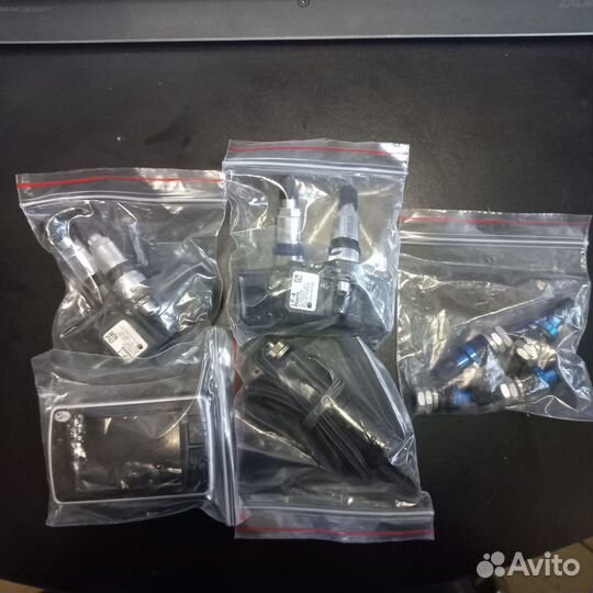 Комплект датчиков давления шин