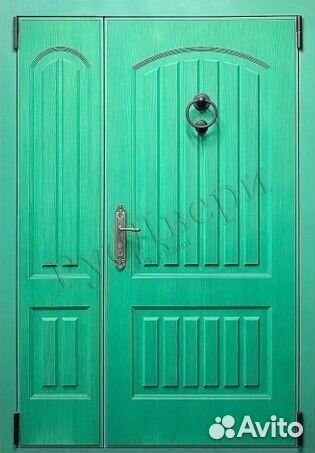 Двустворчатая металлическая дверь для улицы