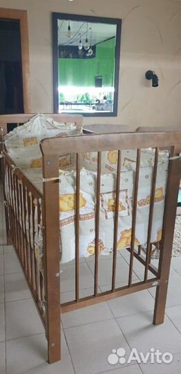 Детская кроватка