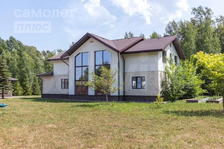 Дом 458 м² на участке 30 сот.