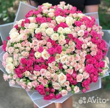 Кустовые розы сюрприз