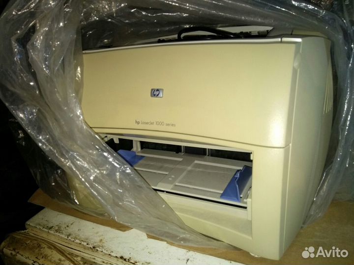 Принтер HP laserjet 1000