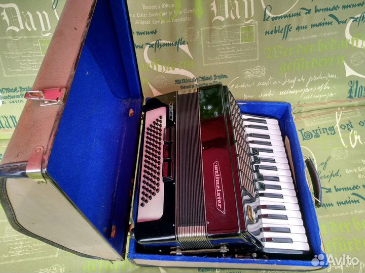 Продам аккордеон weltmeister Германия