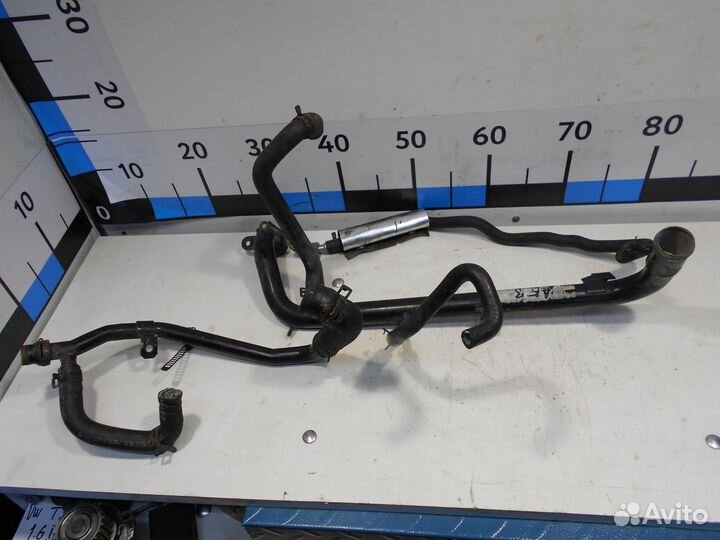 Патрубок системы охлаждения VW Audi AEB