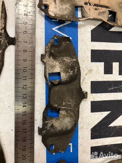 Пластины антискрипные комплект Infiniti