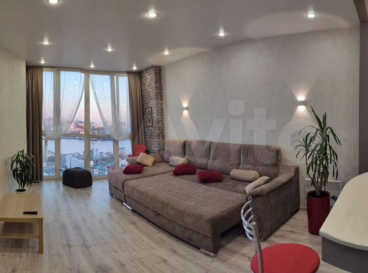2-к. квартира, 65 м², 17/25 эт.