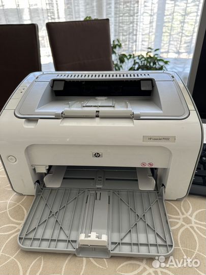 Монитор AOC, принтер HP laserJet P1102