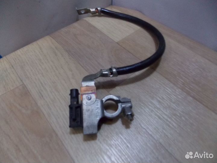 BMW M2 F20, F30 минусовая клемма