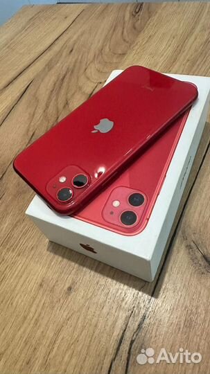 Телефон iPhone 11