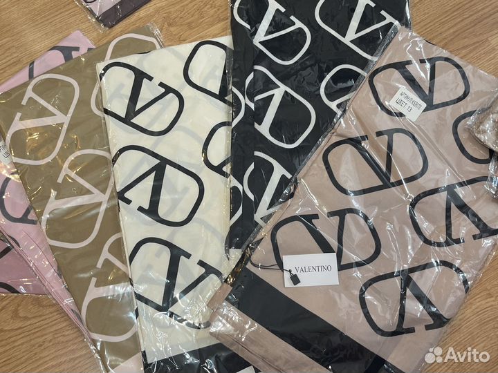 Шарфы и платки