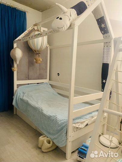 Кровать домик с матрацем