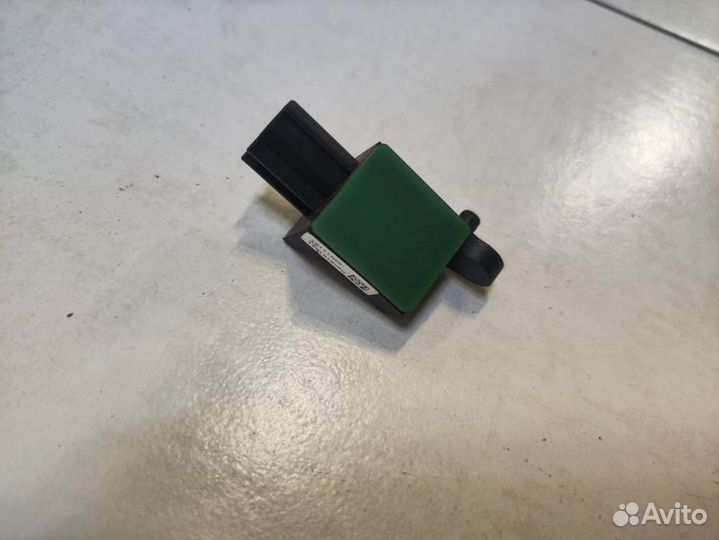 Датчик airbag Volkswagen Passat CC 358