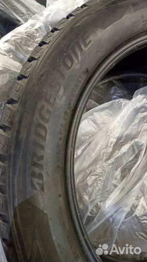 Bridgestone Blizzak DM-V2 235/55 R19