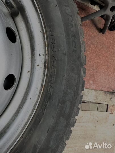 Hankook Winter I'Pike RS2 W429 185/65 R15