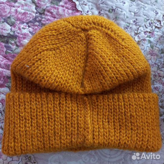 Шапка вязаная, ручная работа