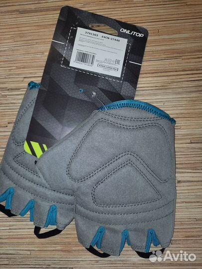 Перчатки спортивные новые, размер S