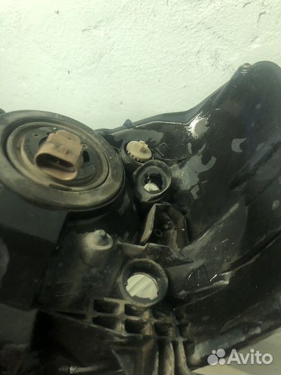 Фара Ниссан Либерти