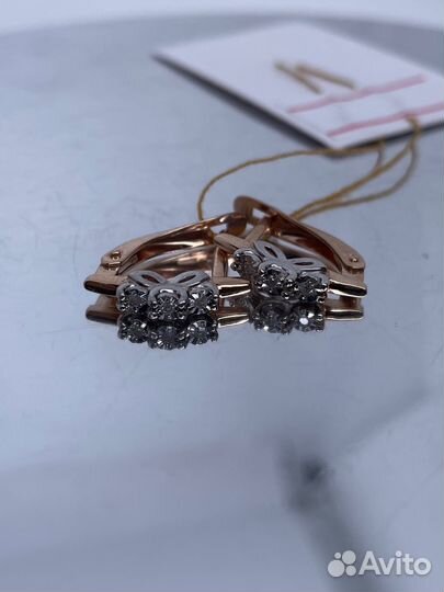 Золотые серьги с брилл