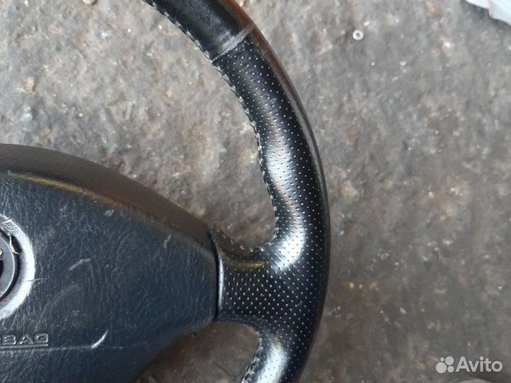 Руль кожаный Хонда HR-V с подушкой