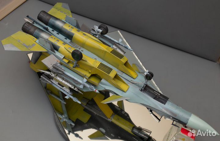 Модель Kinetic SU-33 1/48