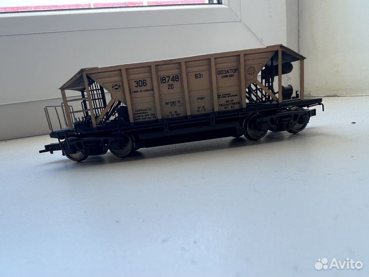 Хоппер-вагон для перевозки щебня (модель H0)