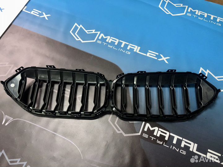 Решетка радиатора BMW F44 Sport рест карбон