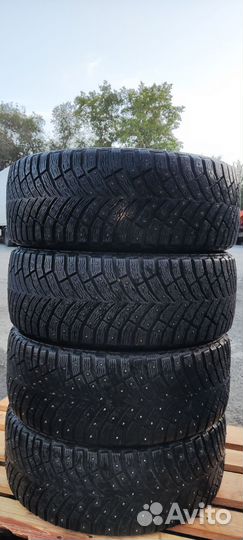 Michelin X-Ice North 4 235/45 R18