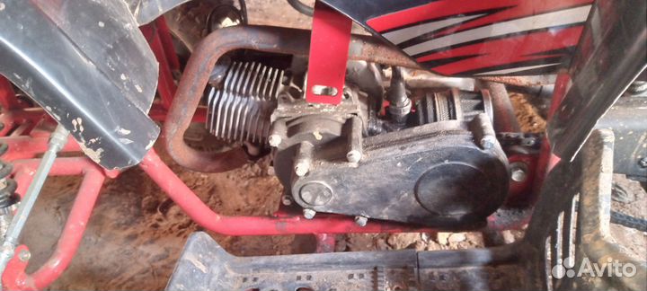 Детским бензиновый квадроцыкл