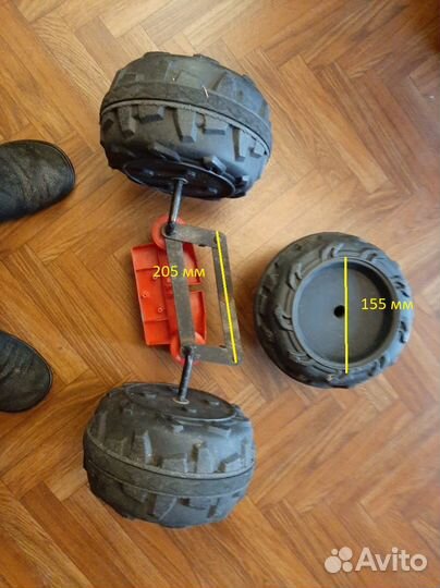 Колеса от детского автомобиля