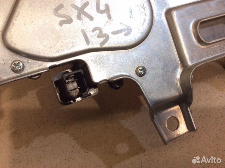 Моторчик стеклоочистителя задний Suzuki Sx4 M16A