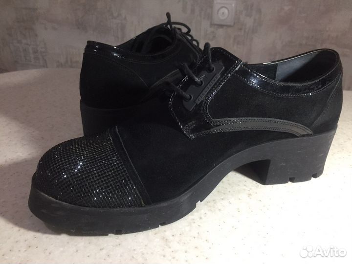 Туфли женские 39 размер