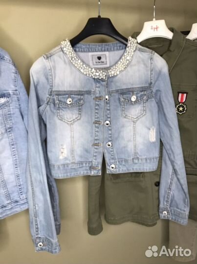 Джинсовая куртка на девочку 12-14 лет