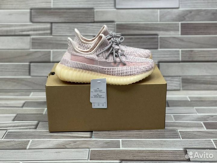 Кроссовки Adidas Yeezy Boost 350 v2 Synth (36-40)