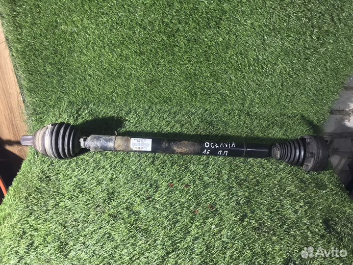 Привод правый Skoda Octavia A5