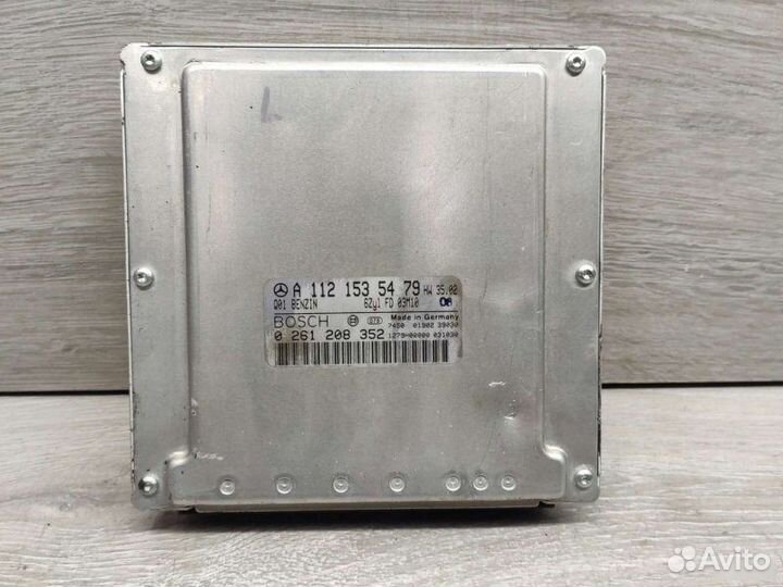 Блок управления двигателем Mercedes E W211