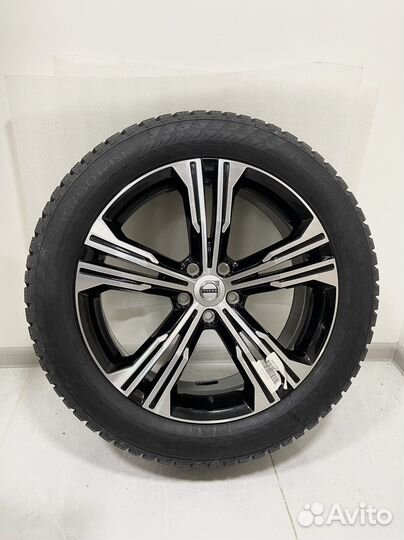 R19 Nokian Tyres Hakkapeliitta 9 SUV 235/55, PCD 5x108 DIA 63.4