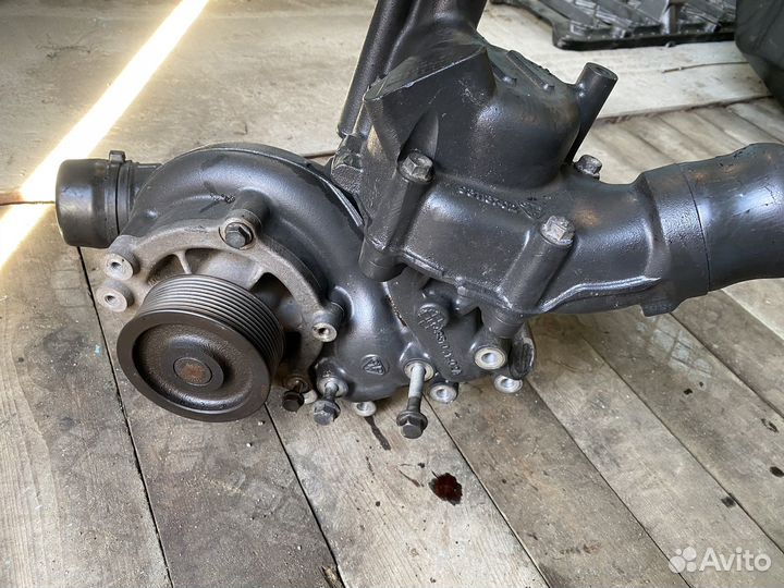 Водяноной насос Даф 105 DAF 105