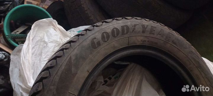 Goodyear Ultra Grip Ice Arctic 2 185/65 R15 88