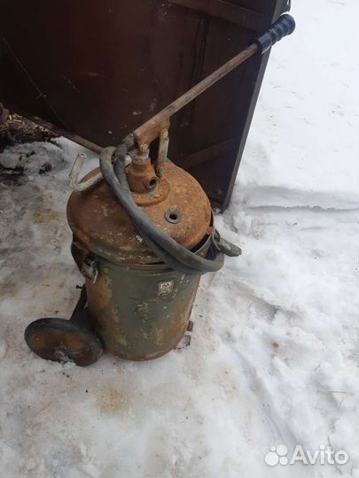 Маслонагнетатель