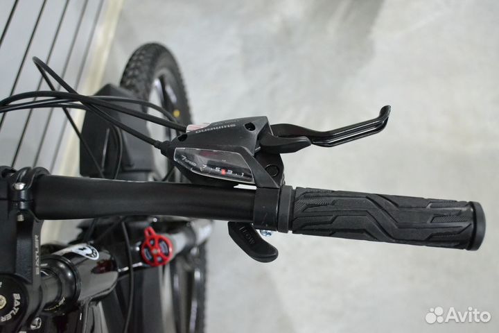 Велосипед на литых дисках 26 дюймов